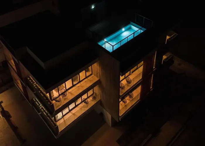 Avenue 202 1 Bed アパート パ フォス