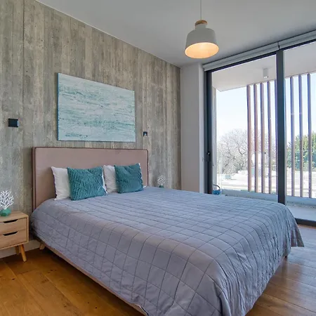 Avenue 202 1 Bed Πάφος